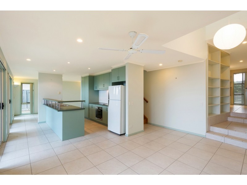 2/142 Pacific Way, Tura Beach NSW 2548