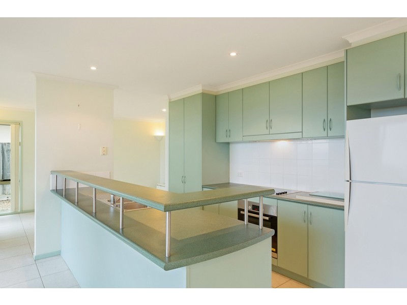 2/142 Pacific Way, Tura Beach NSW 2548