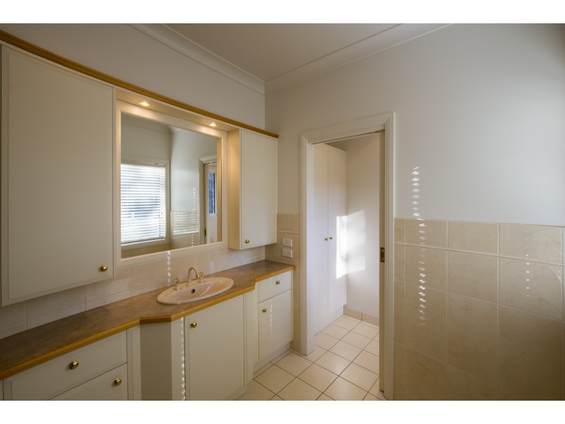 44 MULLOWAY CIRCUIT, Merimbula NSW 2548