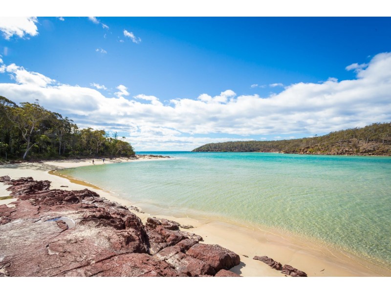 8 CORAKI DRIVE, Pambula Beach NSW 2549