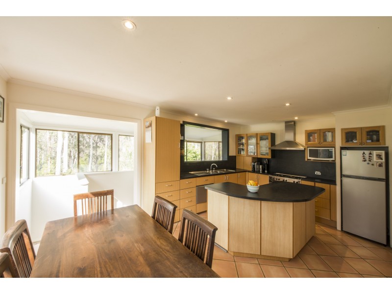 54 SURF CIRCLE, Tura Beach NSW 2548