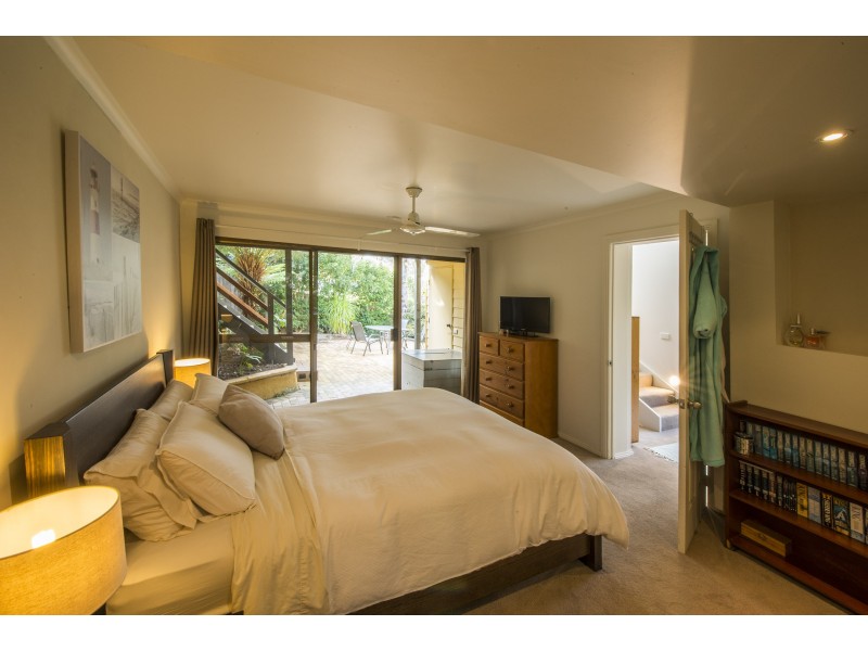 54 SURF CIRCLE, Tura Beach NSW 2548