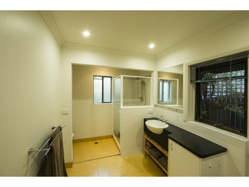 54 SURF CIRCLE, Tura Beach NSW 2548