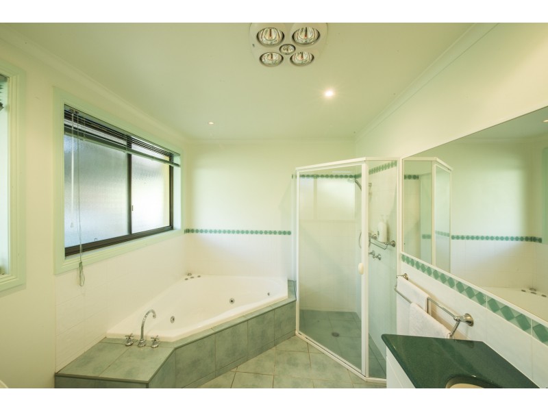 54 SURF CIRCLE, Tura Beach NSW 2548