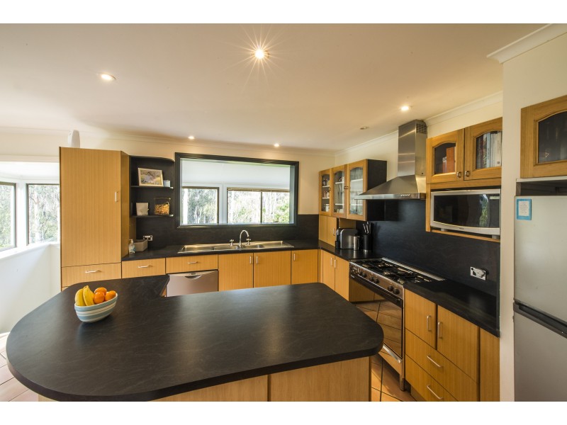 54 SURF CIRCLE, Tura Beach NSW 2548
