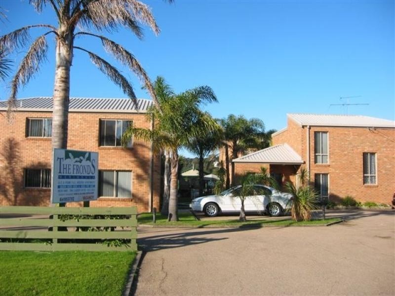 4 CAMERON ST, Merimbula NSW 2548