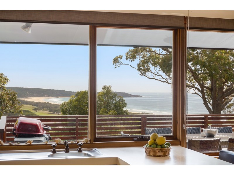7 SEAVIEW PLACE, Tura Beach NSW 2548
