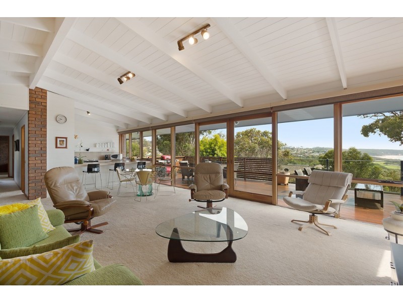 7 SEAVIEW PLACE, Tura Beach NSW 2548