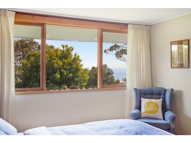 7 SEAVIEW PLACE, Tura Beach NSW 2548