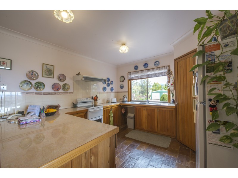 86 SOUTH WOLUMLA ROAD, South Wolumla NSW 2550