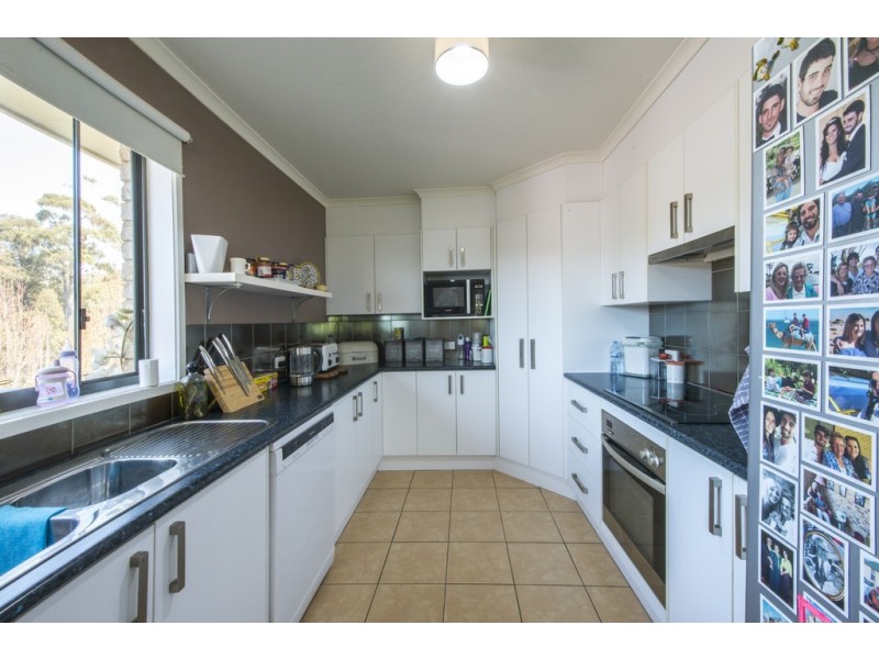 18 ELIZABETH PARADE, Tura Beach NSW 2548