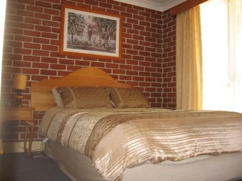 16 Eurack Court, Kiah NSW 2551