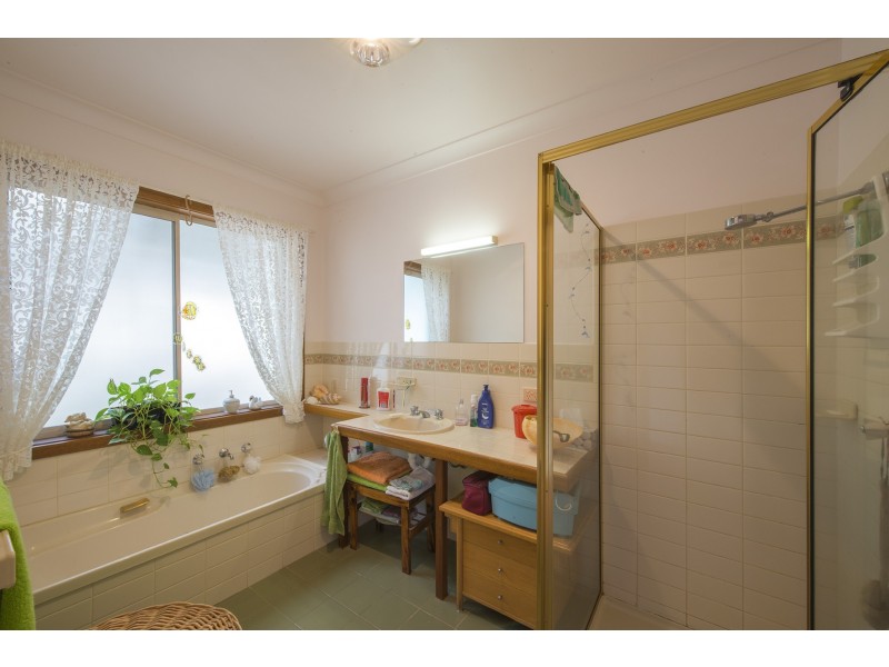 86 SOUTH WOLUMLA ROAD, South Wolumla NSW 2550