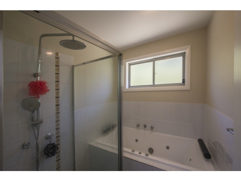 2 GEORGE STREET, South Pambula NSW 2549