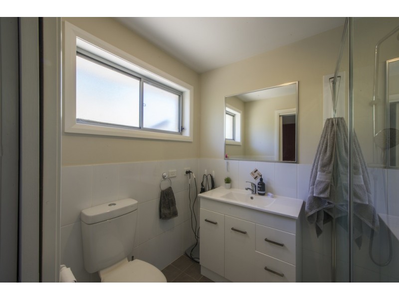 2 GEORGE STREET, South Pambula NSW 2549