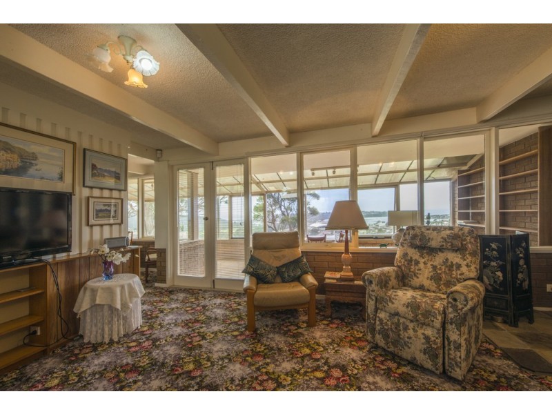 60-62 SAPPHIRE CRESCENT, Merimbula NSW 2548