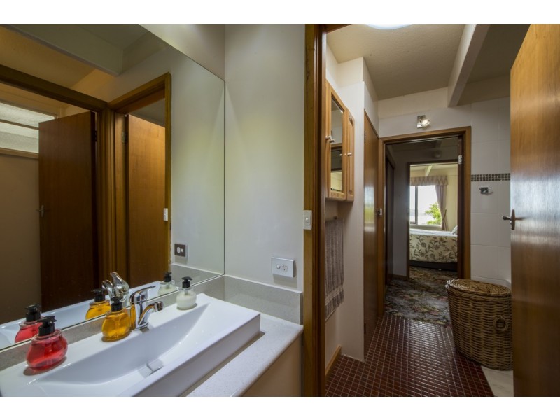 60-62 SAPPHIRE CRESCENT, Merimbula NSW 2548