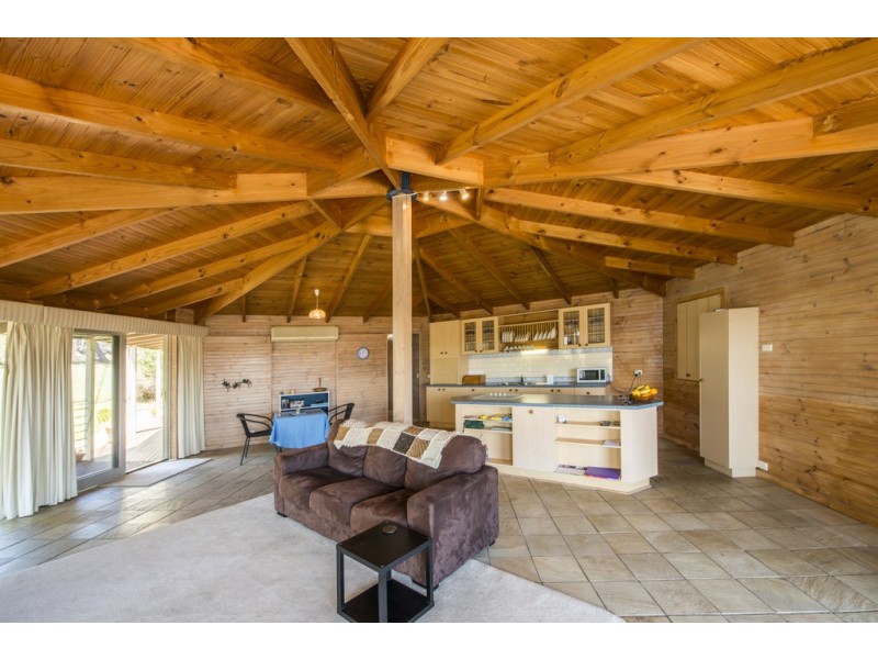 38 BOURNDA CIRCUIT, Tura Beach NSW 2548