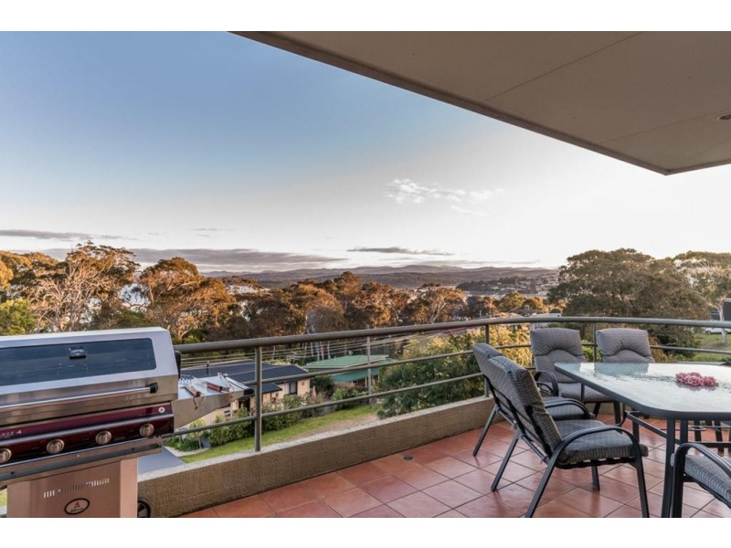 10 LAKEVIEW AVENUE, Merimbula NSW 2548