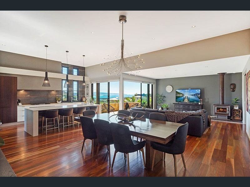 8 ALANNAH CLOSE, Tura Beach NSW 2548