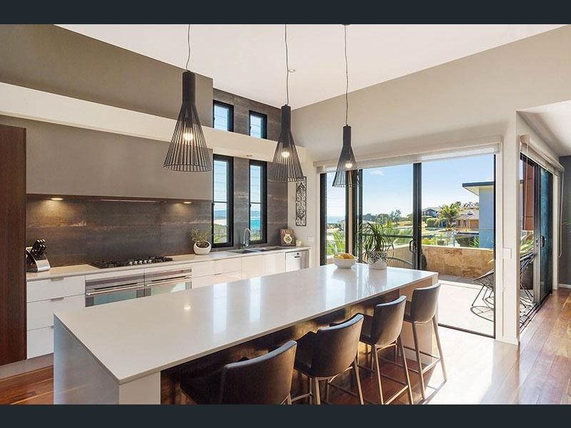 8 ALANNAH CLOSE, Tura Beach NSW 2548