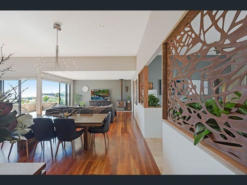 8 ALANNAH CLOSE, Tura Beach NSW 2548