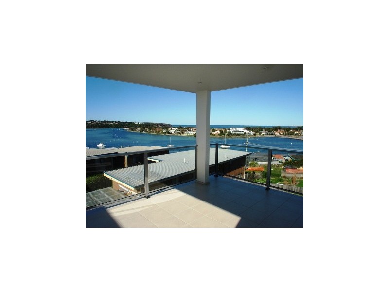 2/6 Oceanview Ave, Merimbula NSW 2548