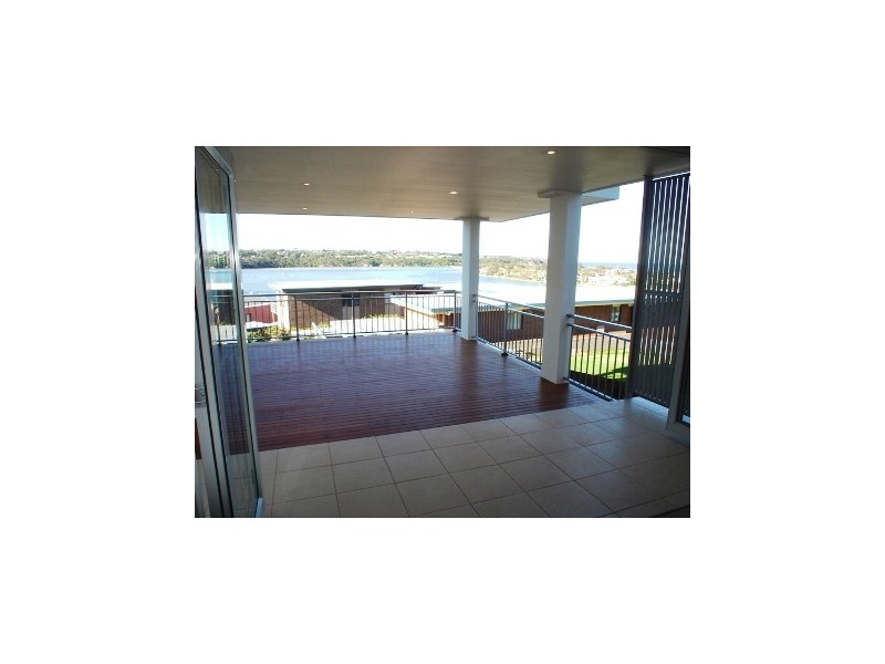 2/6 Oceanview Ave, Merimbula NSW 2548