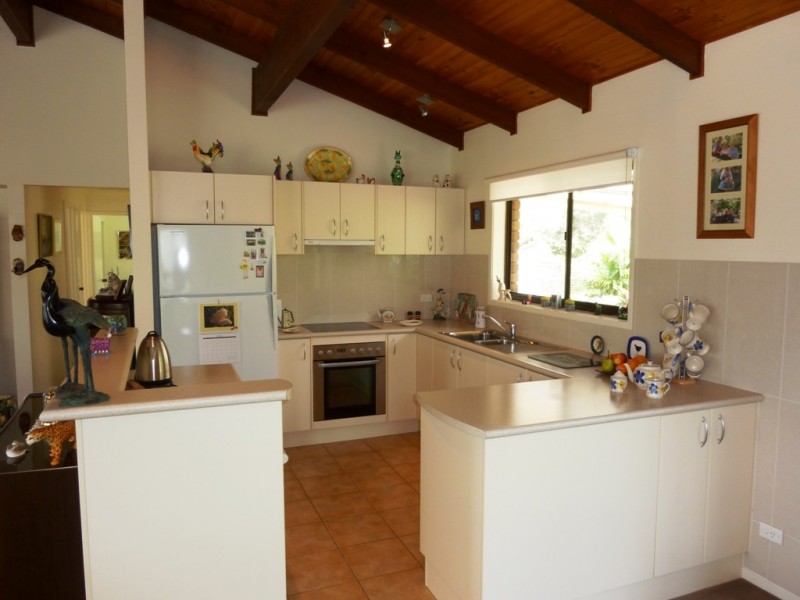 11 Hakea Place, Tura Beach NSW 2548