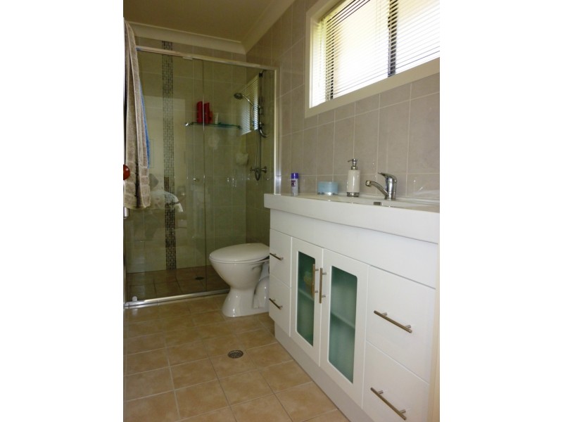 11 Hakea Place, Tura Beach NSW 2548