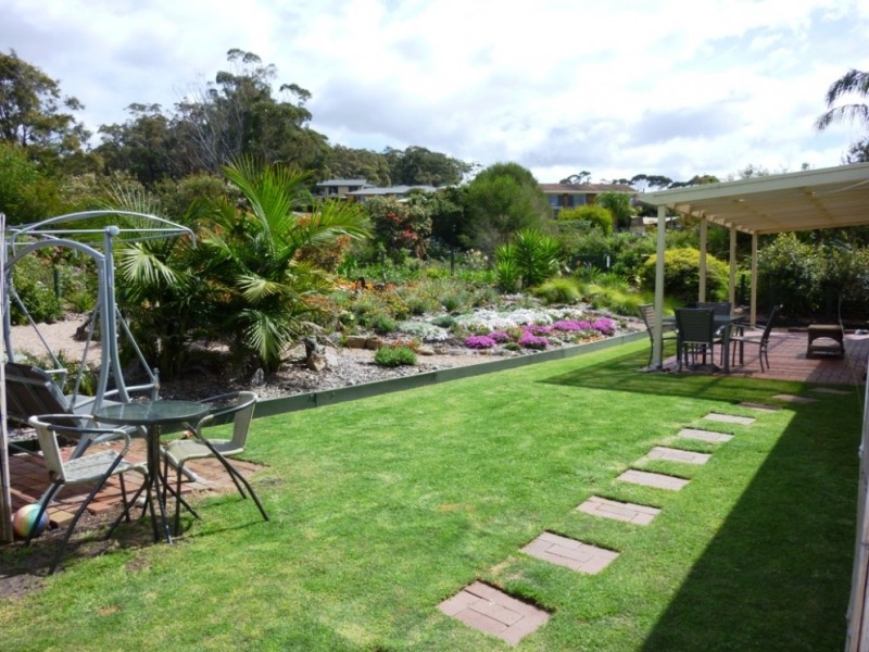 11 Hakea Place, Tura Beach NSW 2548