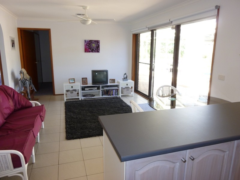 10 Flora Court, Tura Beach NSW 2548