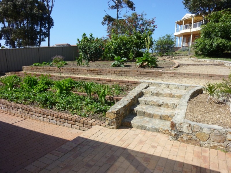 10 Flora Court, Tura Beach NSW 2548