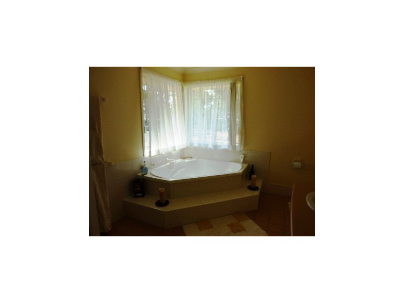 9 Wallaby Way, Tura Beach NSW 2548