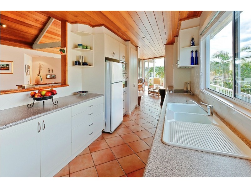 16 Ocean Drive, Merimbula NSW 2548