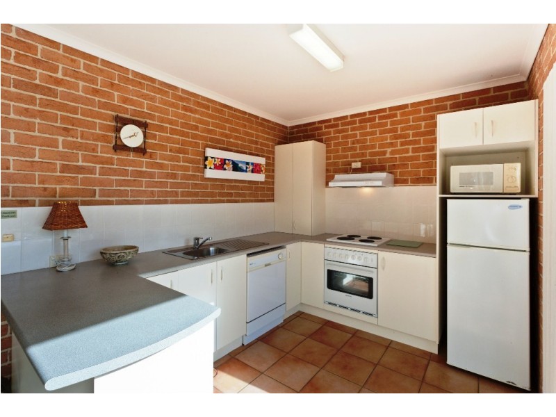 16 Ocean Drive, Merimbula NSW 2548