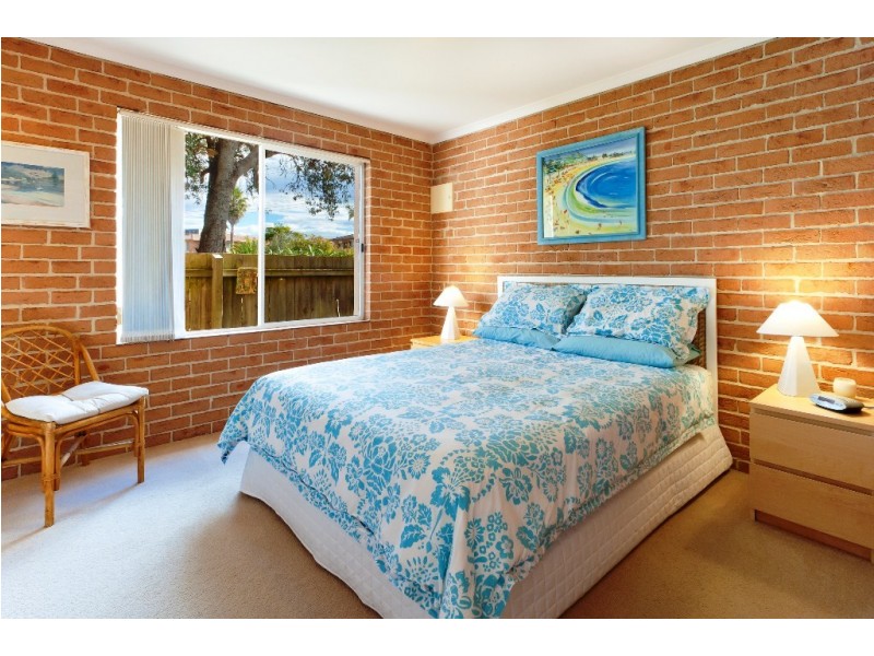 16 Ocean Drive, Merimbula NSW 2548