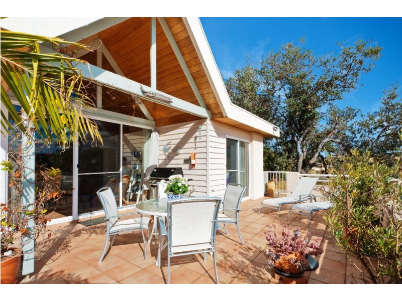 16 Ocean Drive, Merimbula NSW 2548