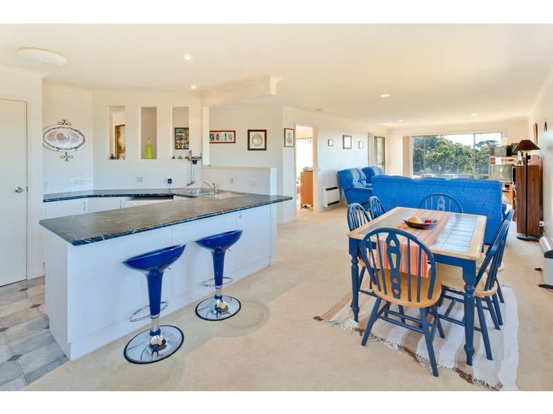 2/8 Krista Lee Court, Tura Beach NSW 2548