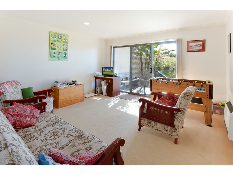 2/8 Krista Lee Court, Tura Beach NSW 2548