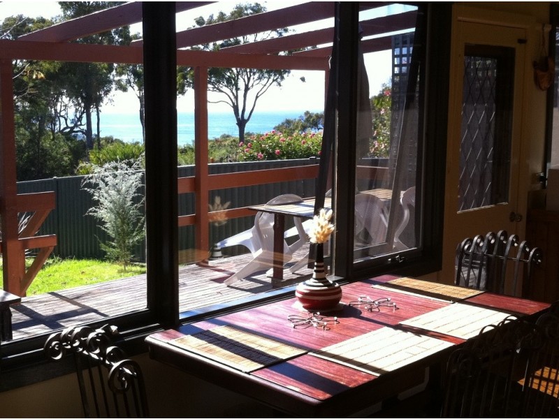 35A Lakeview Avenue, Merimbula NSW 2548