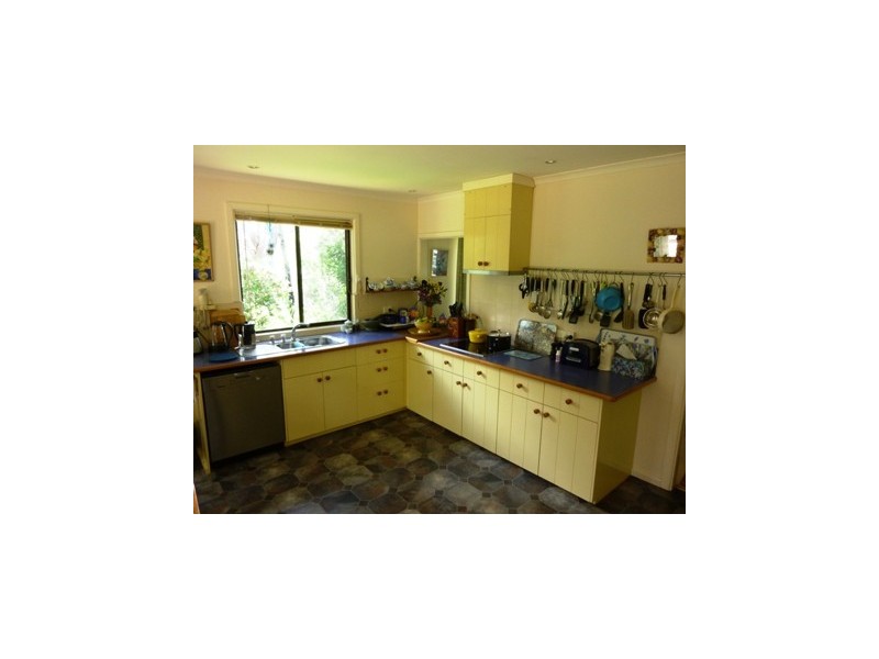 17 Settlers Rd, Greigs Flat NSW 2549