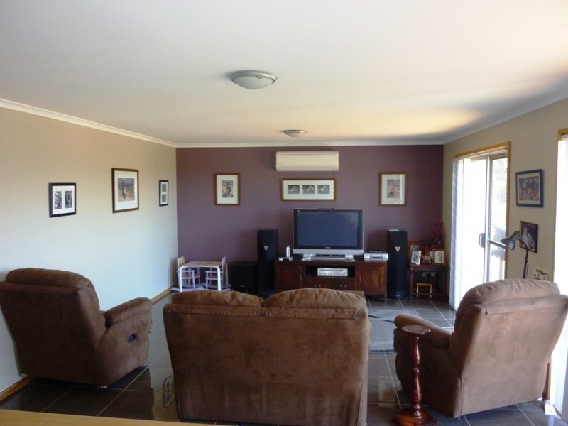 7 Garden Circle, Merimbula NSW 2548