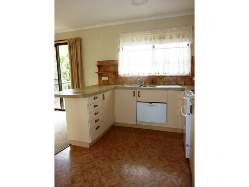 136 Golf Circuit, Tura Beach NSW 2548