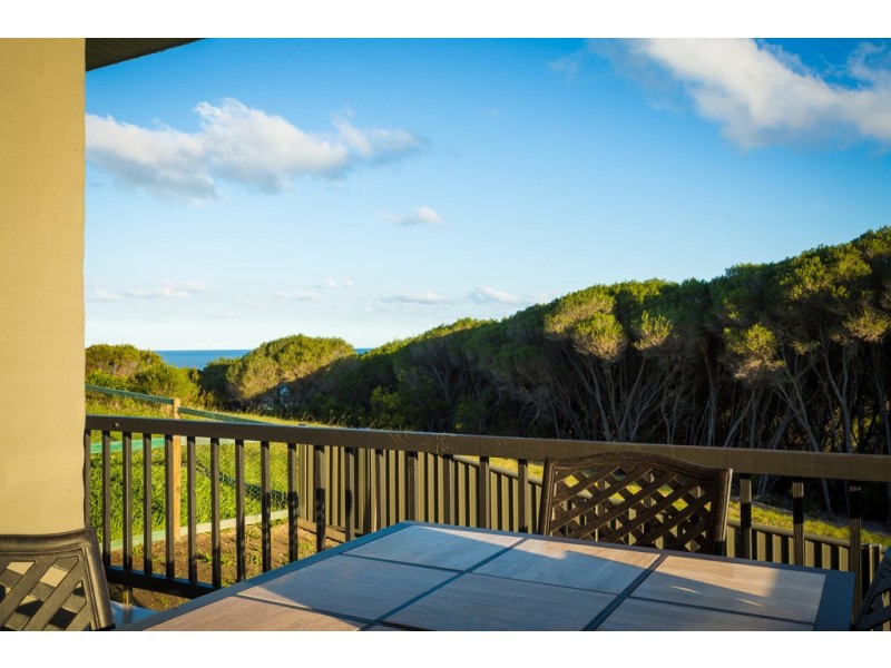 2/28 Surf Circle, Tura Beach NSW 2548