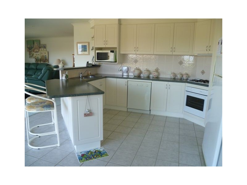 15 Camilla Court, Merimbula NSW 2548