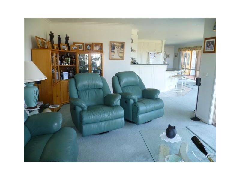 15 Camilla Court, Merimbula NSW 2548