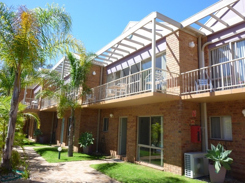 4/1 Ocean Drive, Merimbula NSW 2548