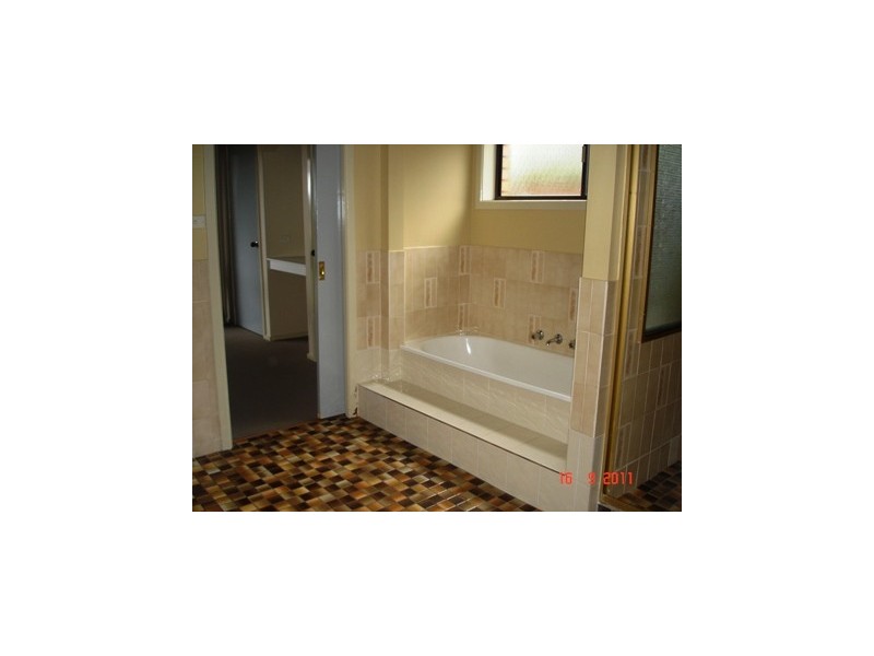 28 Idlewilde Crescent, Pambula NSW 2549