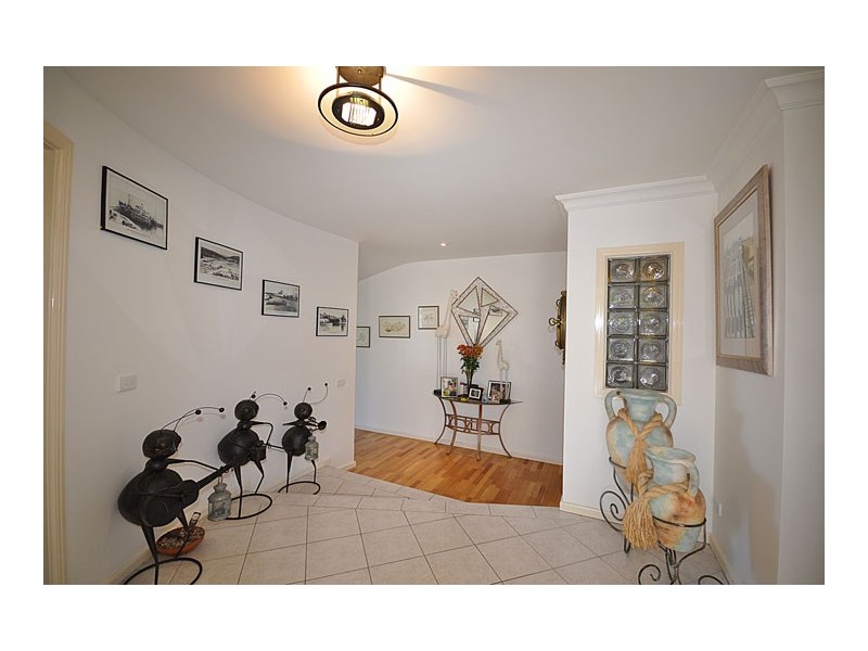 38 Tantawanglo Street, Merimbula NSW 2548